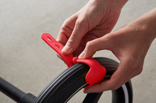 Load image into Gallery viewer, Wheelzzz® Duo - Elena Red